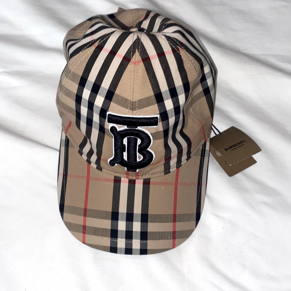 Burberry Monogram Motif Vintage Chck Cap New w Tag
